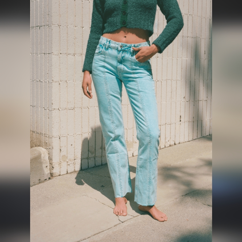 NWT Gimaguas Washed Light Blue Mid Rise Slightly Flared Leg Jeans Size 36